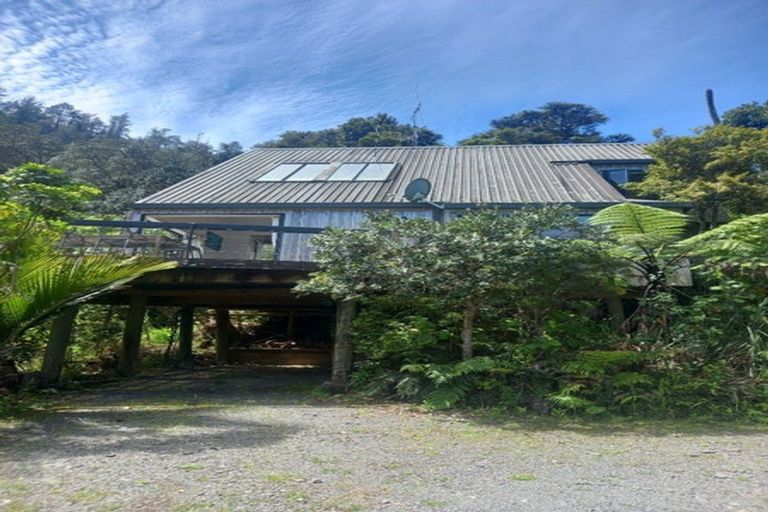 Photo of property in 22 Ngahere Terrace, Opoutere, Whangamata, 3691