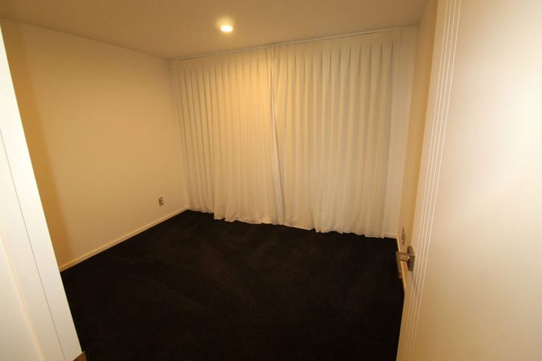 Photo of property in 19 Eastview Crescent, Stanmore Bay, Whangaparaoa, 0932