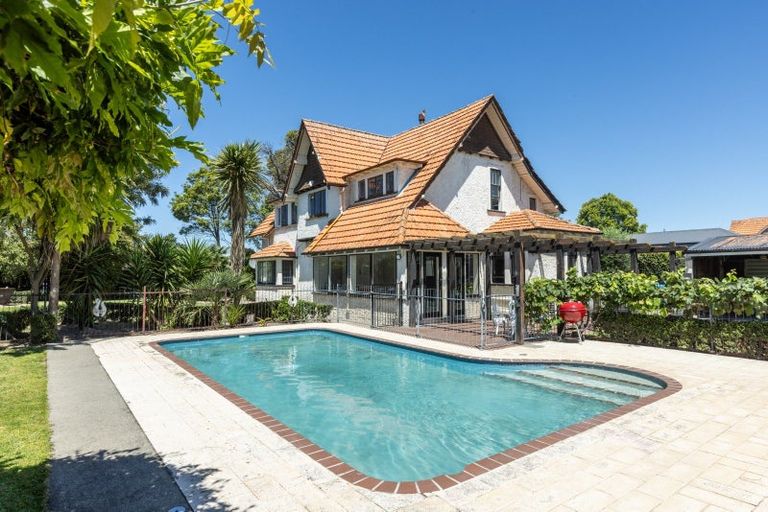 Photo of property in 305 Southland Road, Hastings, 4122