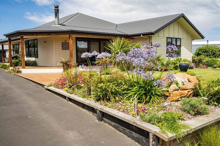 Photo of property in 38 Grove Avenue, Weston, Oamaru, 9401