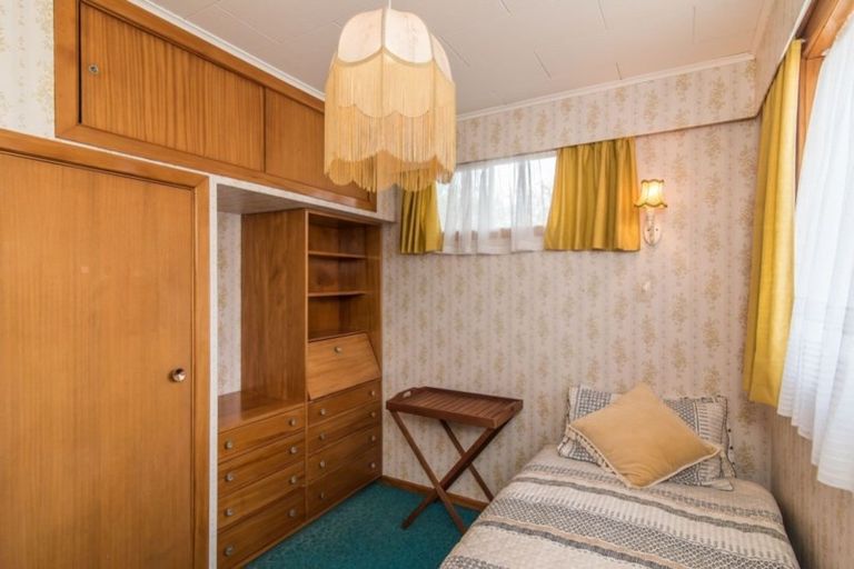 Photo of property in 35 Glen Road, Raumati South, Paraparaumu, 5032