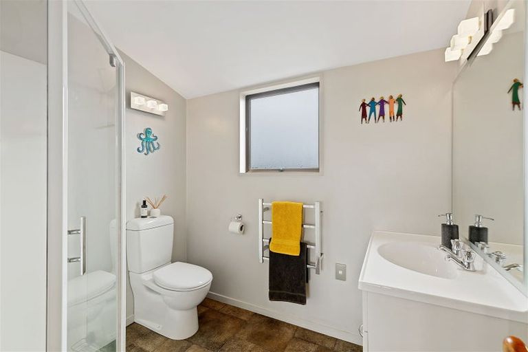 Photo of property in 21 Tivoli Place, Bishopdale, Christchurch, 8053