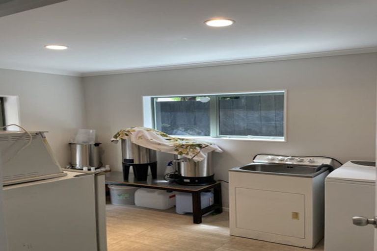 Photo of property in 255 Golf Road, Titirangi, Auckland, 0604