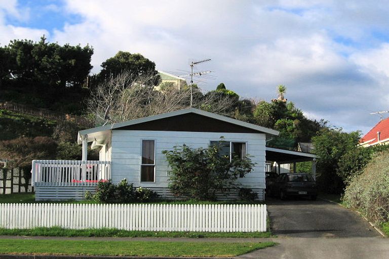 Photo of property in 48 Weggery Drive, Waikanae Beach, Waikanae, 5036