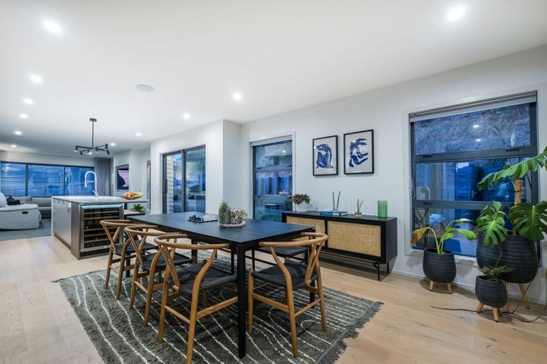 Photo of property in 20 Queen Charlotte Drive, Aotea, Porirua, 5024