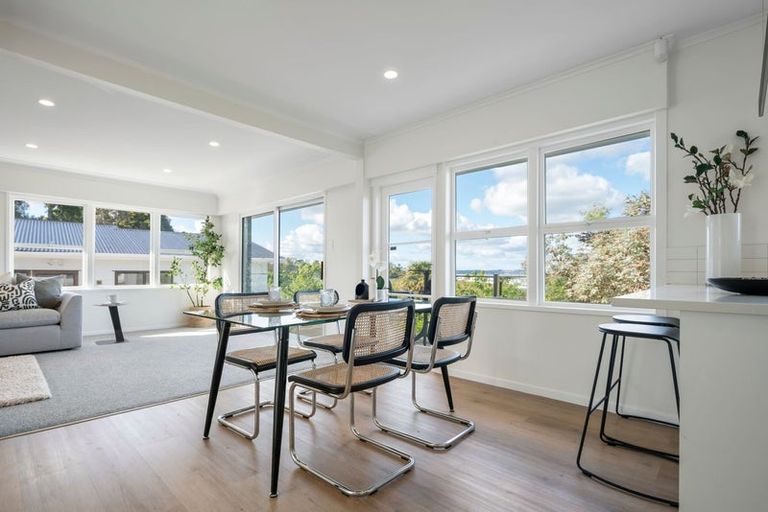 Photo of property in 112b Roberts Road, Te Atatu South, Auckland, 0610