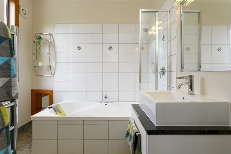 Photo of property in 11 Kurupae Road, Hilltop, Taupo, 3330