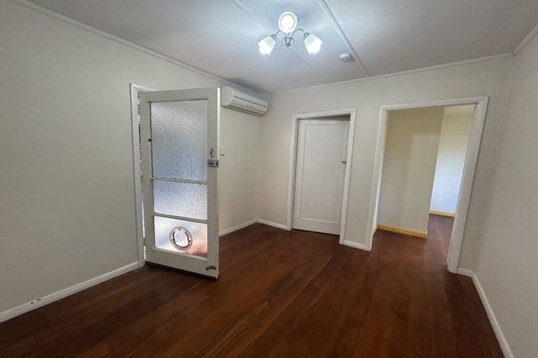 Photo of property in 114 Moana Avenue, Moana, Nelson, 7011