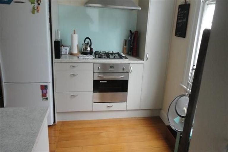 Photo of property in 5 Mariposa Crescent, Birkenhead, Auckland, 0626