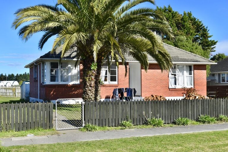 Photo of property in 10 Temuera Street, Otaki, 5512