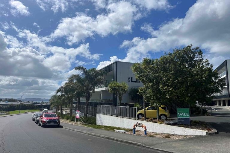 Photo of property in 210/17 Link Crescent, Stanmore Bay, Whangaparaoa, 0932