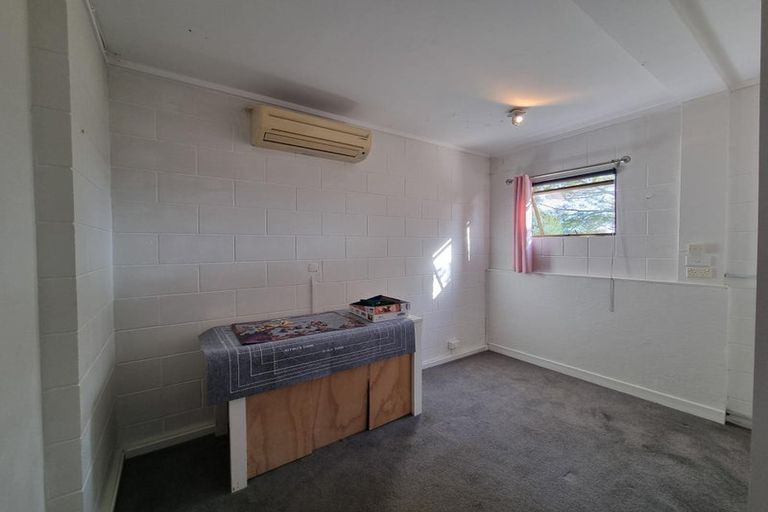 Photo of property in 2/14 Thelma Crescent, Torbay, Auckland, 0630