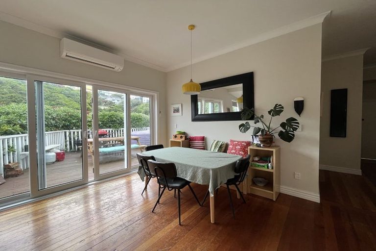 Photo of property in 143 Houghton Bay Road, Houghton Bay, Wellington, 6023