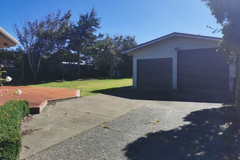 Photo of property in 14 Holloway Street, Waikiwi, Invercargill, 9810