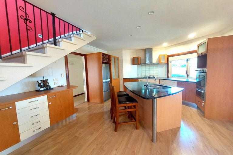 Photo of property in 39 Goods Road, Otumoetai, Tauranga, 3110