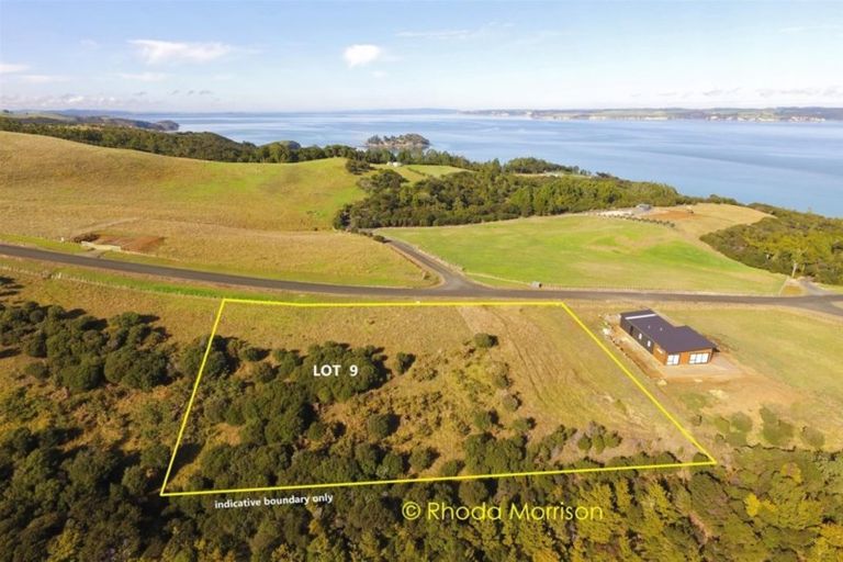 Photo of property in 9 Te Wairoa Lane, Tinopai, Matakohe, 0593