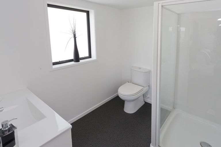 Photo of property in 1 Frood Street, Bulls, 4818