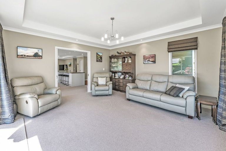 Photo of property in 9 Pemberton Drive, Darfield, 7510