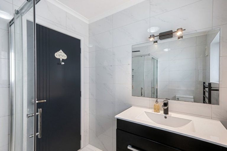 Photo of property in 1098 Queen Street East, Levin, 5571