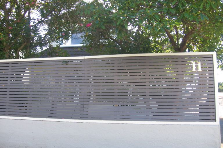 Photo of property in 11 Marina Grove, Hutt Central, Lower Hutt, 5010