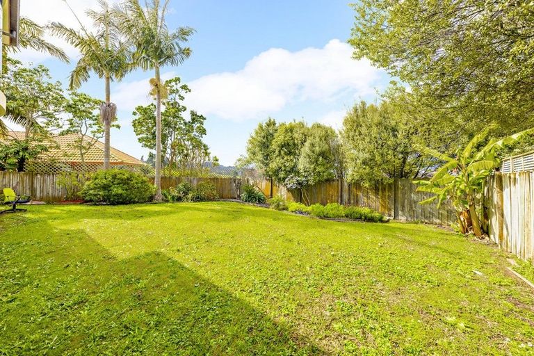Photo of property in 223 Hill Road, The Gardens, Auckland, 2105