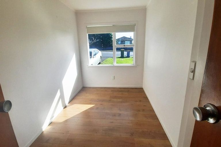 Photo of property in 72a Carlisle Road, Browns Bay, Auckland, 0632