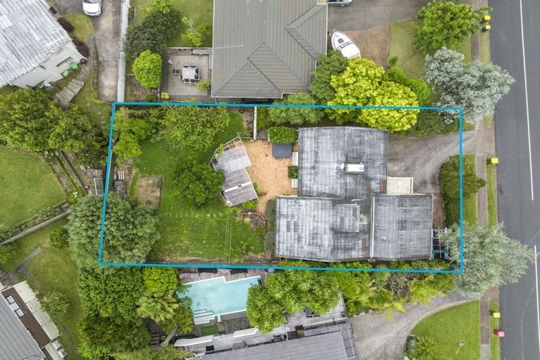 Photo of property in 7 Amante Crescent, Mairangi Bay, Auckland, 0630
