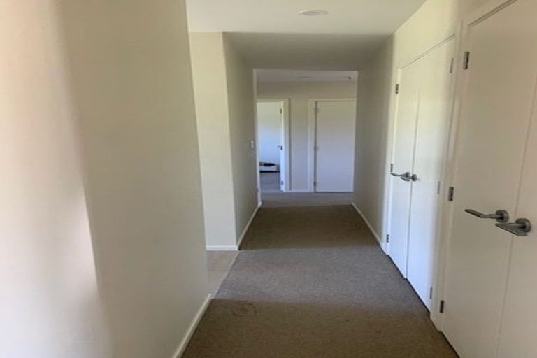 Photo of property in 51-53 Shaw Road, Oratia, Auckland, 0604