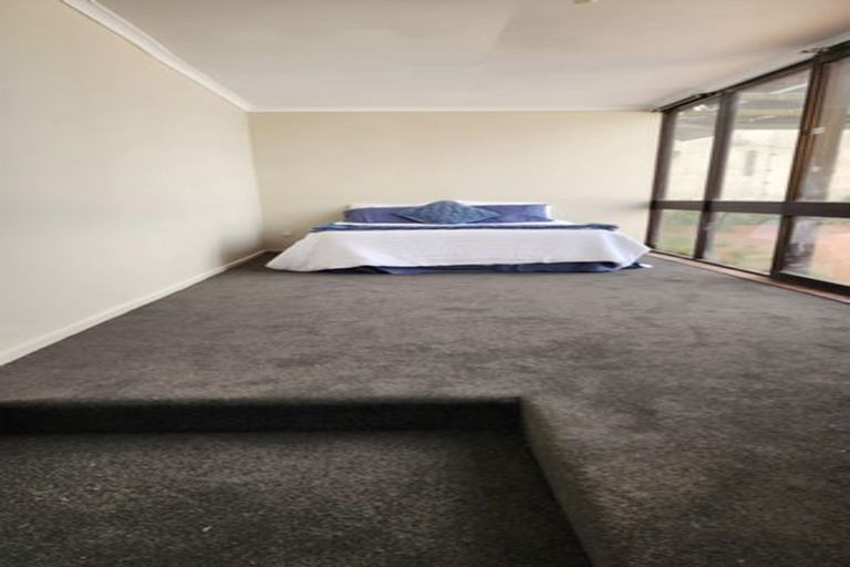 Photo of property in 9 Rangitane Street, Maupuia, Wellington, 6022