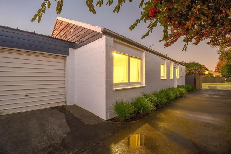 Photo of property in 3/65 Idris Road, Fendalton, Christchurch, 8052