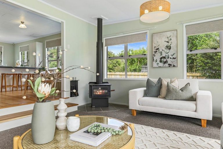 Photo of property in 21 Oxford Road, Lake Rotoma, Rotorua, 3074