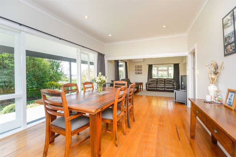 Photo of property in 803 Fitzherbert Road East, Aokautere, Palmerston North, 4471