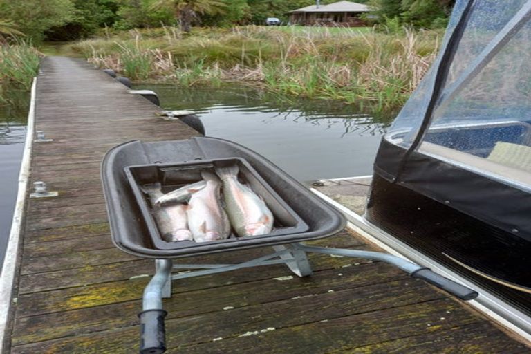 Photo of property in 483 Spencer Road, Lake Tarawera, Rotorua, 3076