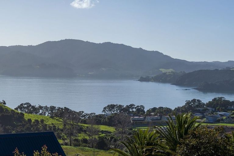 Photo of property in 12 Nancy Wake Place, Cable Bay, 0420