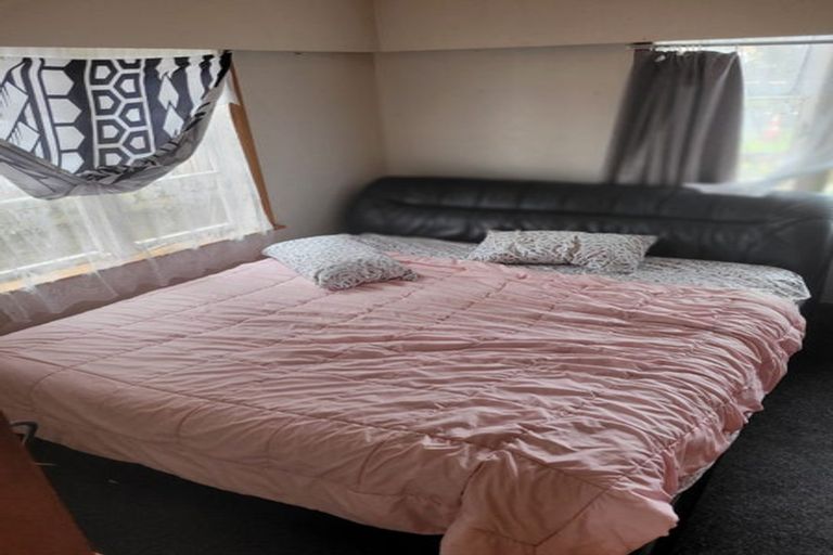 Photo of property in 26 Gloucester Road, Manurewa, Auckland, 2102