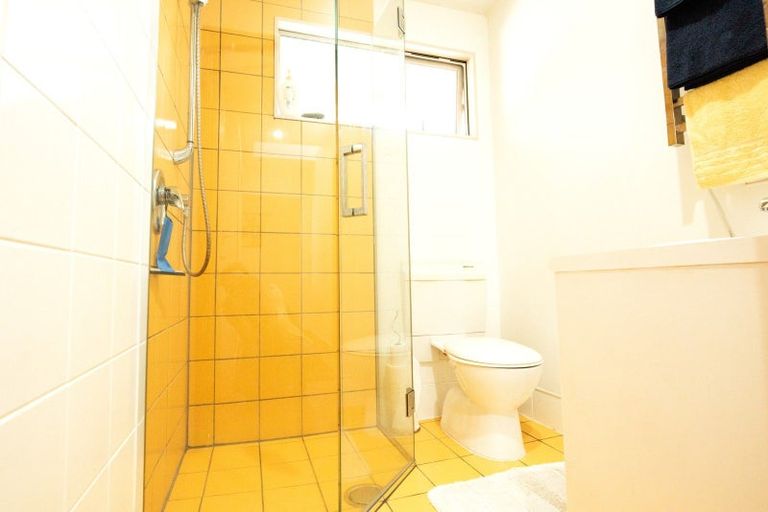 Photo of property in 75 Kent Street, Picton, 7220