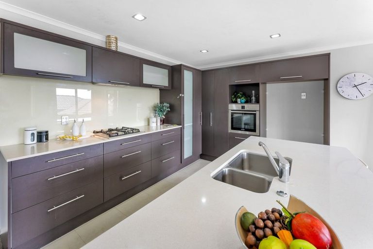 Photo of property in 3 Bilancia Place, Flat Bush, Auckland, 2016