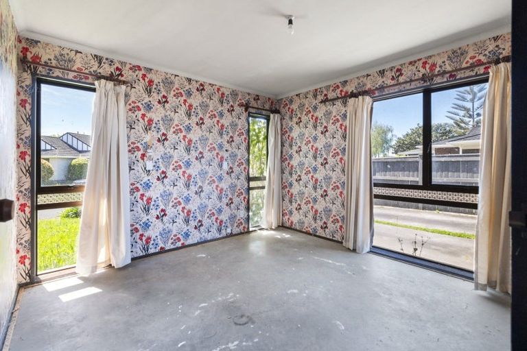 Photo of property in 4 Caulfield Place, Awapuni, Palmerston North, 4412