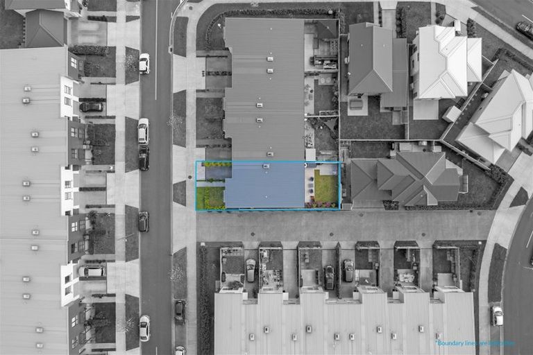 Photo of property in 2 Briddock Way, Swanson, Auckland, 0614