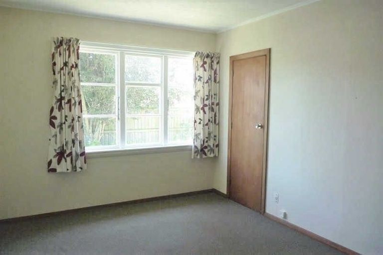 Photo of property in 30 Christian Street, Bryndwr, Christchurch, 8053
