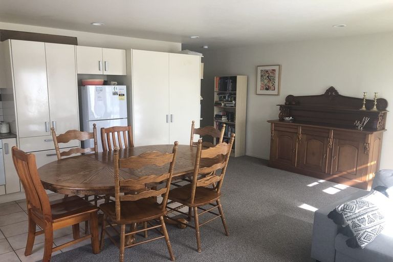 Photo of property in 2/57 Gladstone Road, Northcote, Auckland, 0627