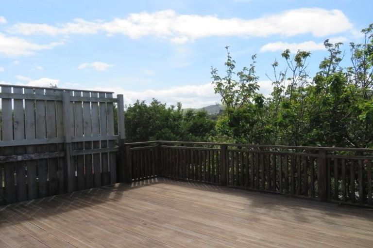 Photo of property in 48a Bassett Road, Johnsonville, Wellington, 6037