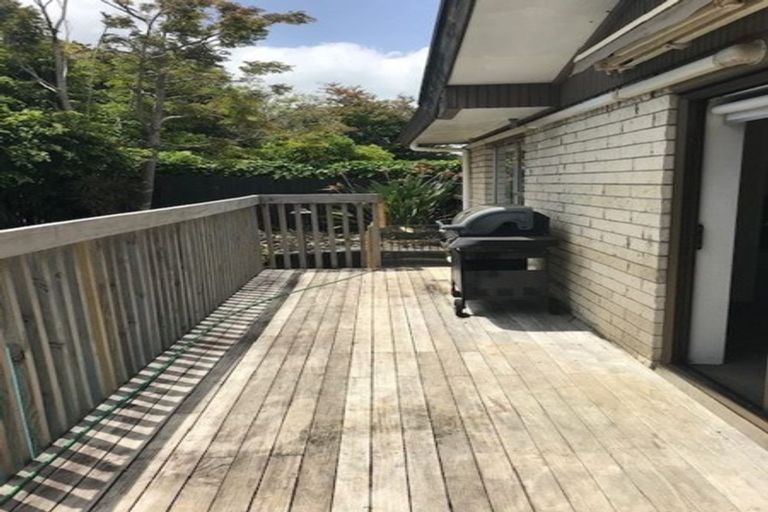 Photo of property in 2/44 Meadway, Sunnyhills, Auckland, 2010