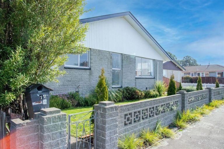 Photo of property in 1/17 Kuaka Crescent, Bromley, Christchurch, 8062