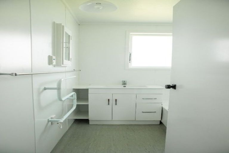 Photo of property in 51 Hillary Crescent, Belmont, Auckland, 0622