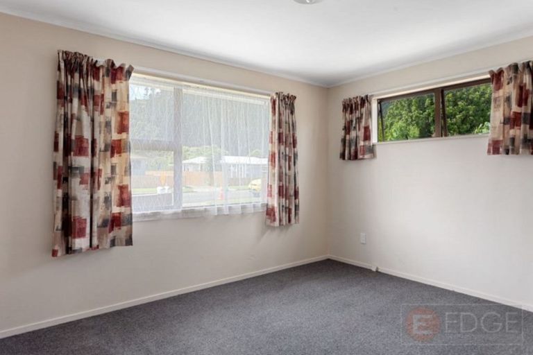 Photo of property in 30 Douglas Street, Grasmere, Invercargill, 9810