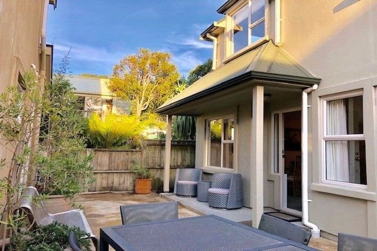 Photo of property in 3/60 Pirie Street, Mount Victoria, Wellington, 6011