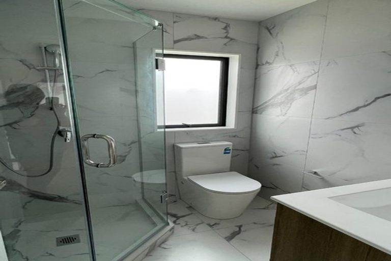 Photo of property in 17c Stanniland Street, Sunnyhills, Auckland, 2010