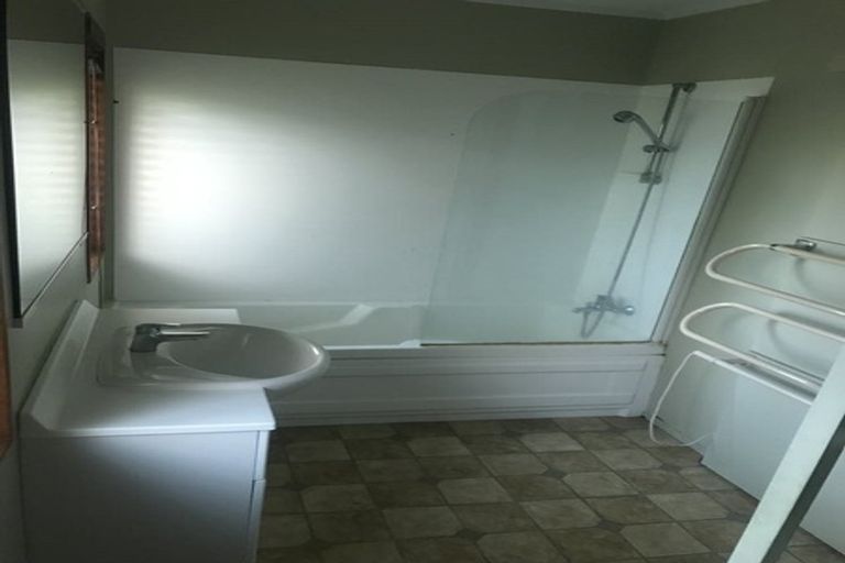 Photo of property in 189 Manuka Road, Bayview, Auckland, 0629