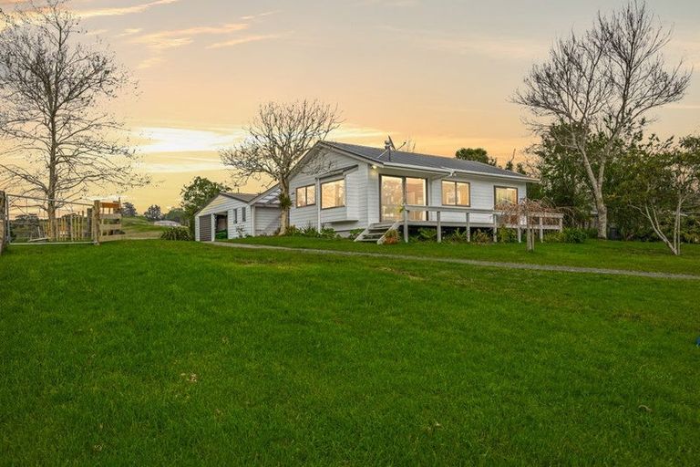 Photo of property in 56 Aubrey Road, Stillwater, Silverdale, 0993